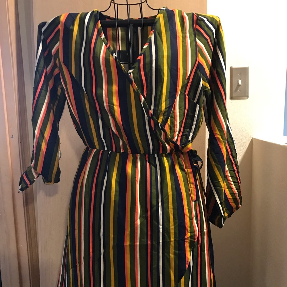 Stylehouse faux wrap midi dress